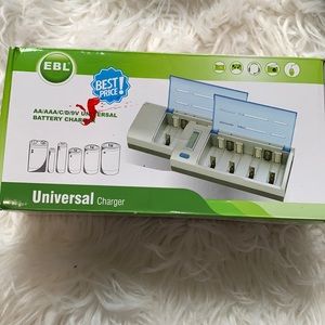 AA/AAA/C/D/9V Universal battery CHARGER